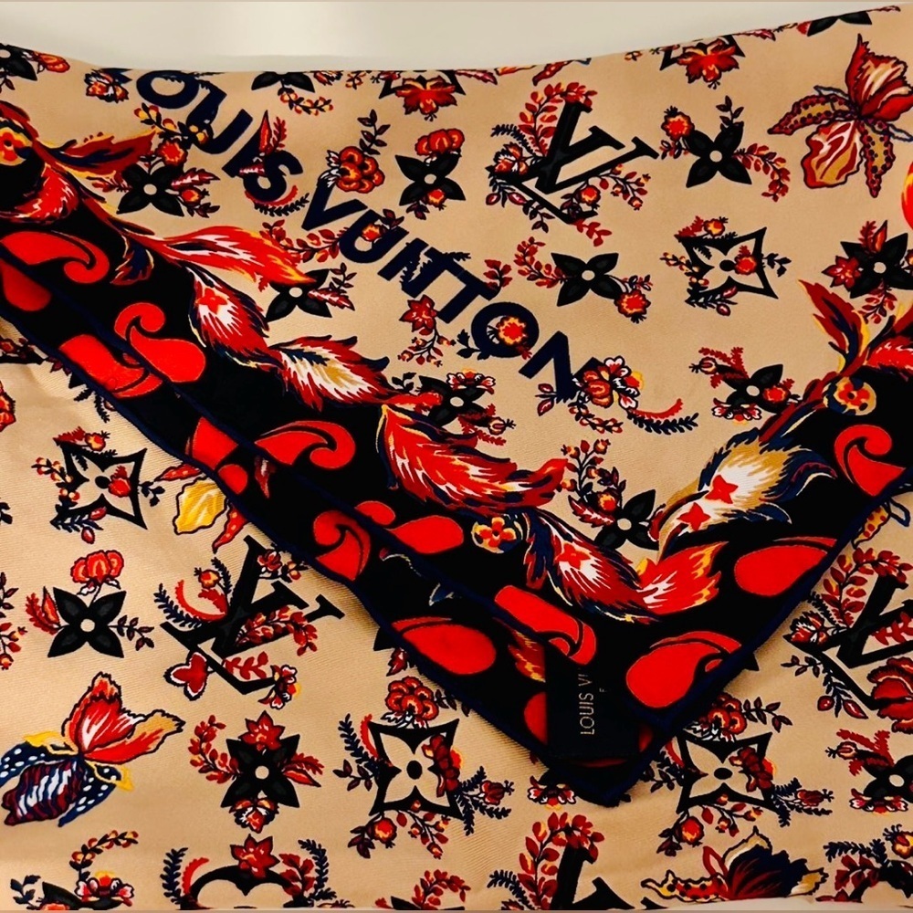 Auth Louis Vuitton Silk Scarf Bundle– Floral Monogram Print (Style 00-0195-682) - Picture 14 of 15